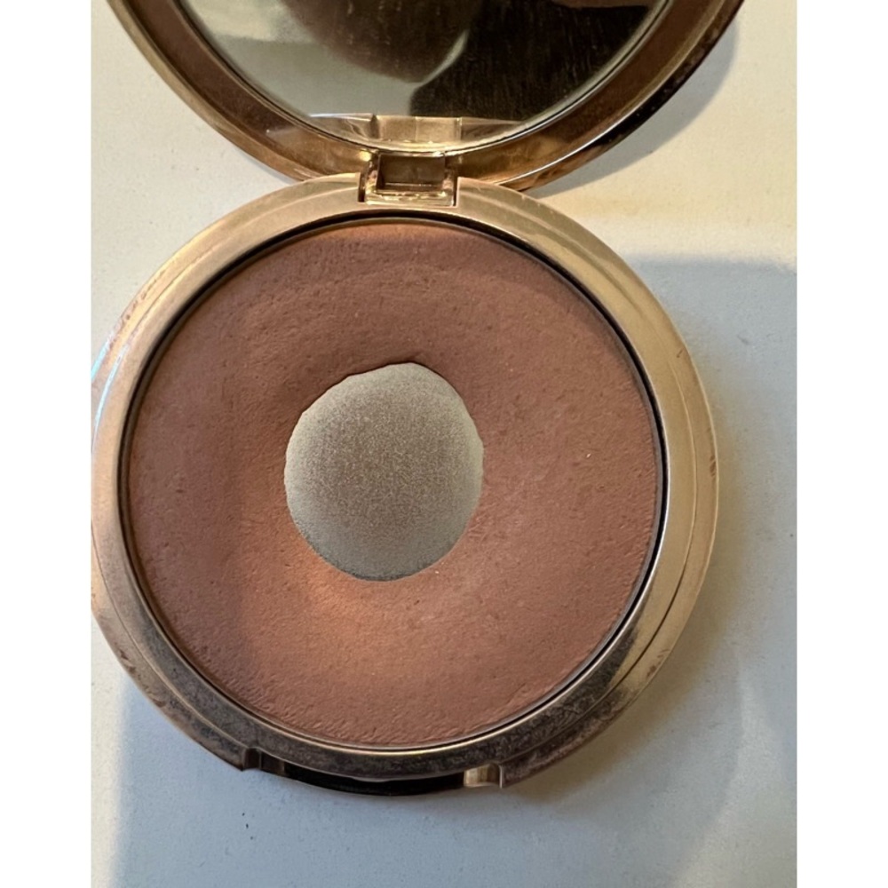 Josie Maran Bronzing Powder in Beach No. 1